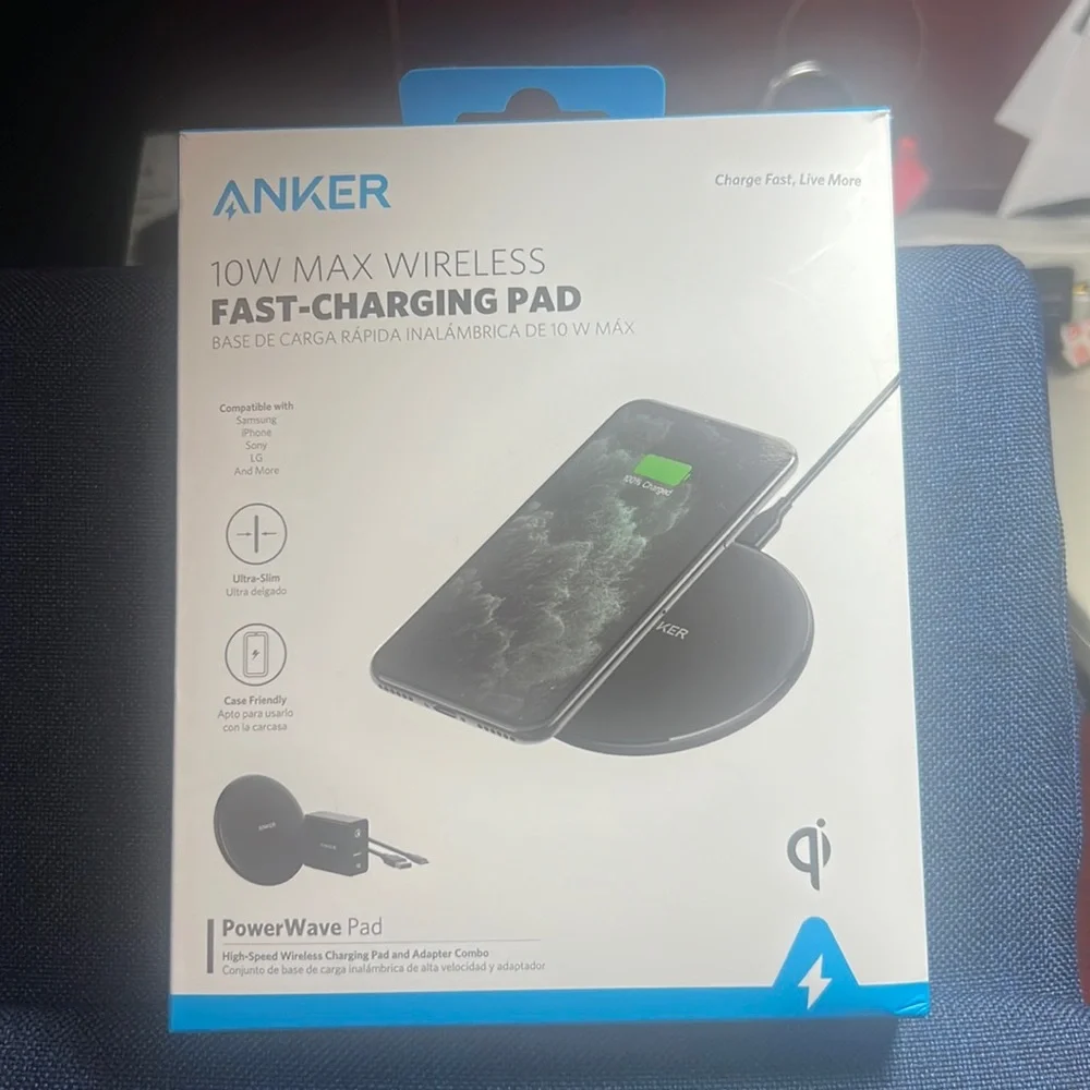 Maker Wireless Charger new never use I miss place the quick charger adapter